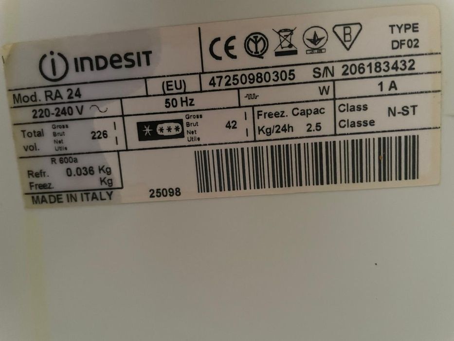 Холодильник  Indesit RA 24