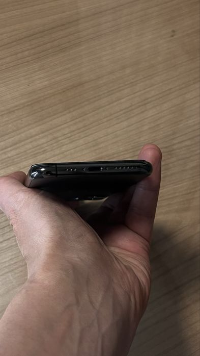 Iphone 11 pro 64gb з коробкою + чохол