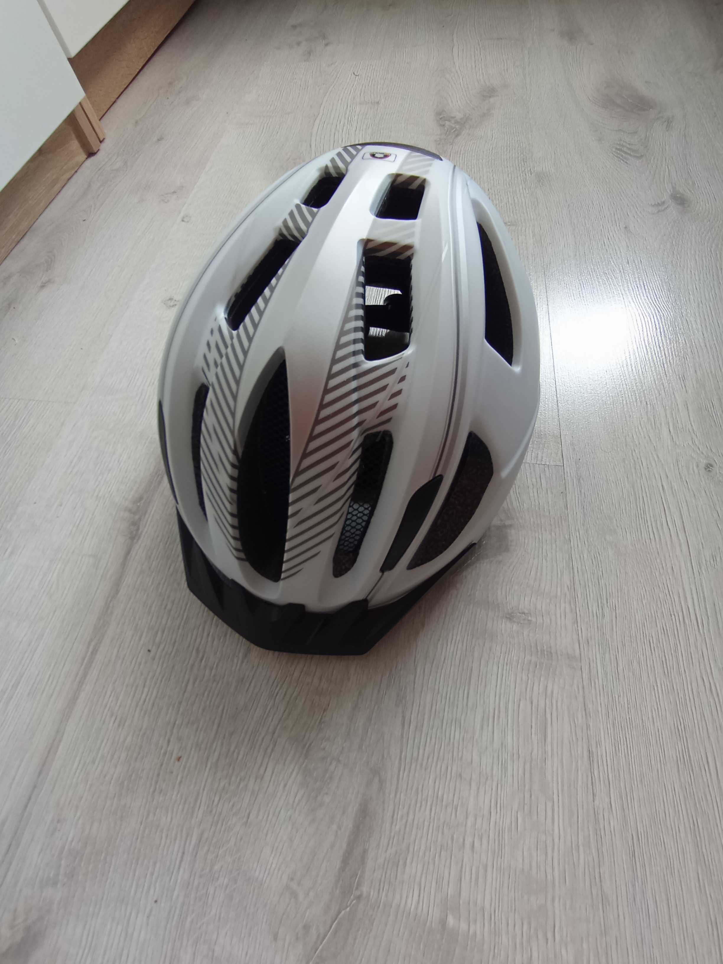 Kask rowerowy nowy