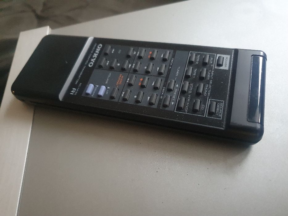Wzmacniacz stereo Onkyo d8630 pilot