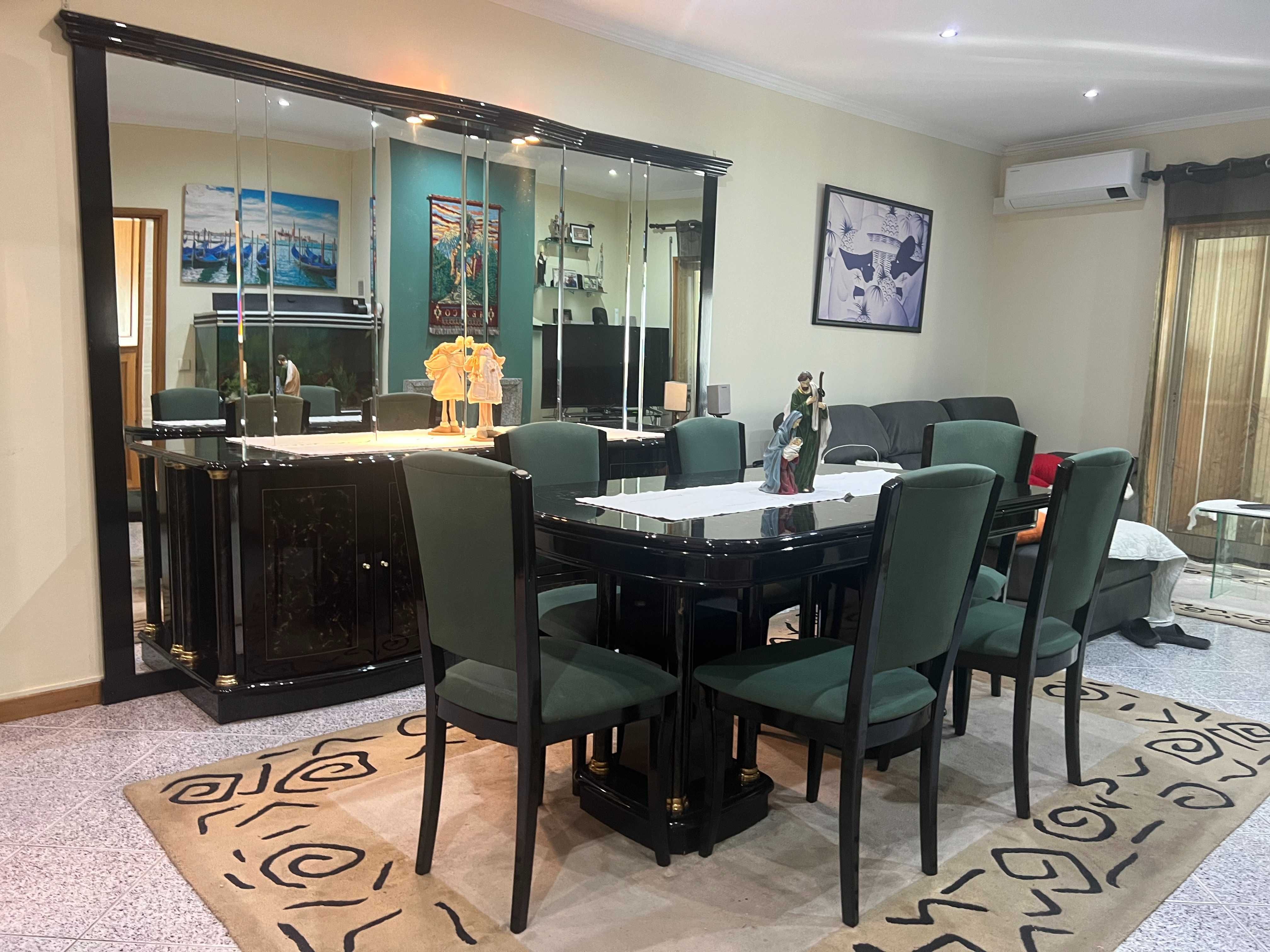 Mobília de sala com bar