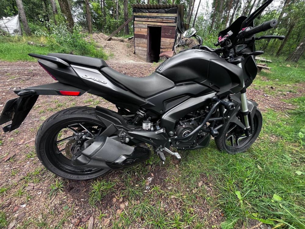 Bajaj dominar 400