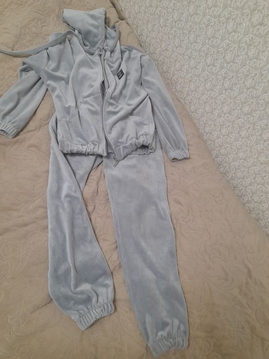 Спортивний костюм