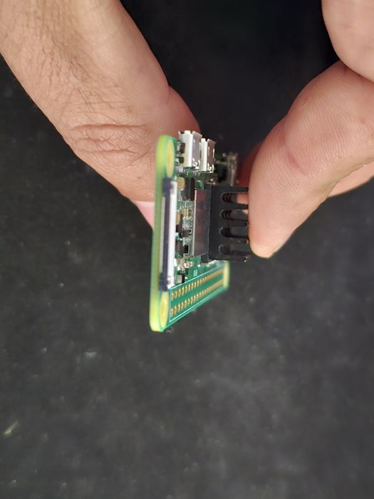 Raspberry pi zero 2w com dissipadores e caixas