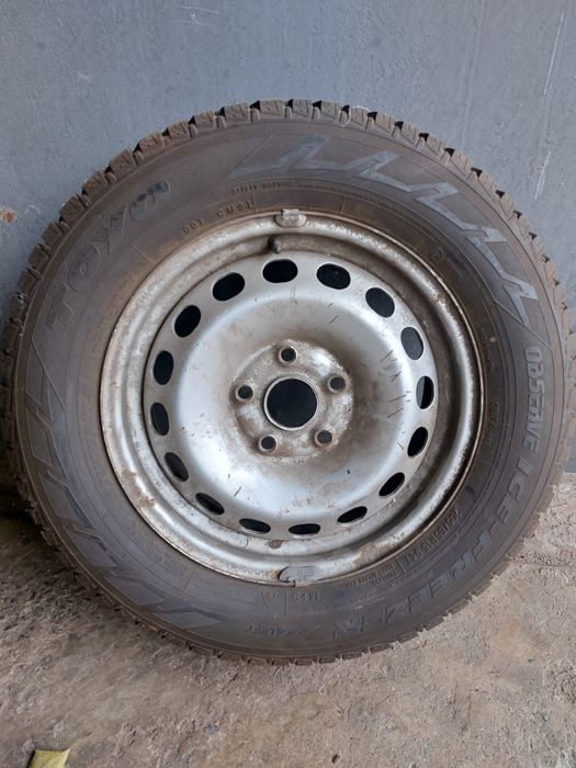 Продам резину с дисками зима.