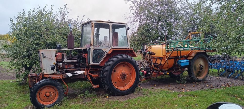 ЮМЗ 6ЛК велика кабіна