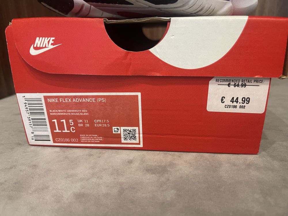Кроссовки Nike 11,5 C стелька 18 см 28 размер
