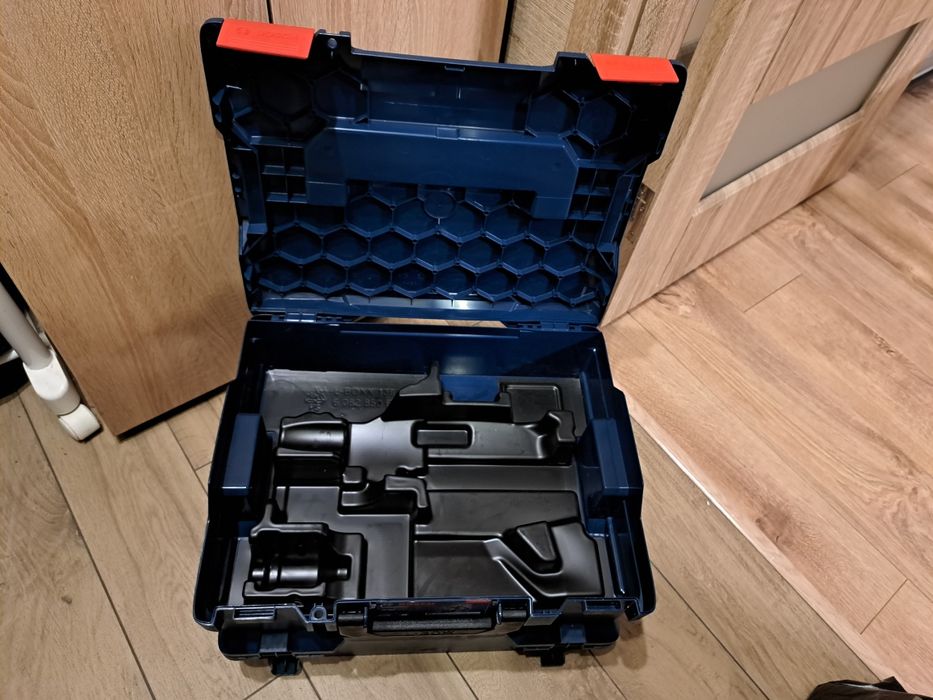 Вкладка в кейс бош. Bosch l-box 136. Чемодан. Ящик.