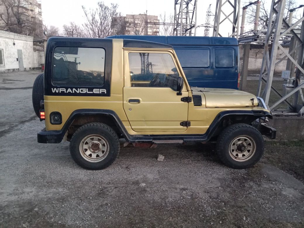 Продам внедорожник Азия Рокста