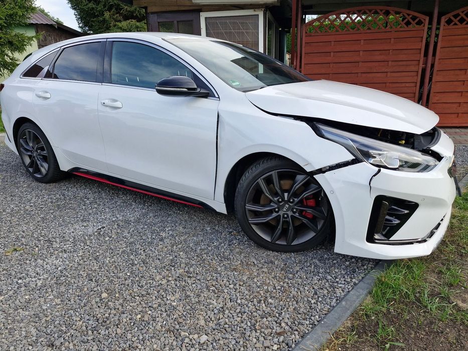 Kia ProCeed