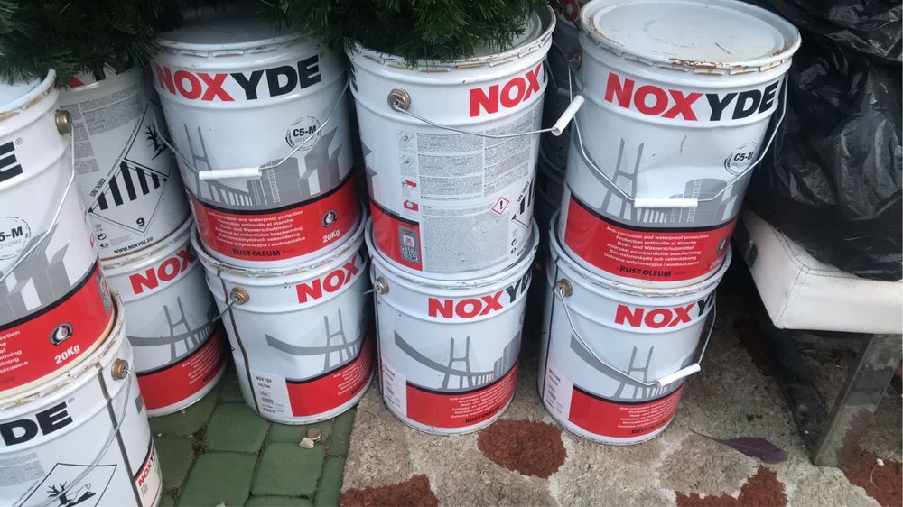 Farba Noxyde c5-m 20 kg do malowania konstrukcji stalowych , dachów