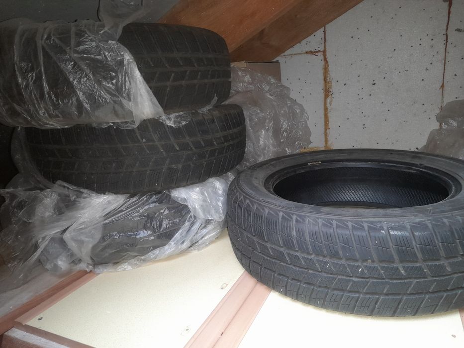 OKAZJA! Prawie Nowy Komplet Opon Zimowych 185/60 R15 Barum POLARIS