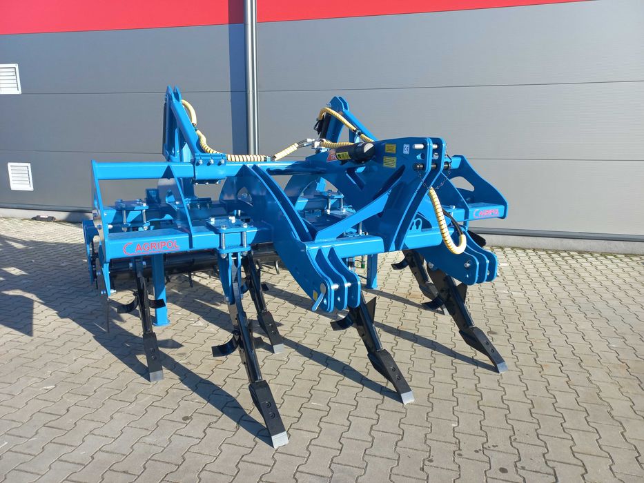 Głębosz pług dłutowy Agripol Grizzly 300 agregat podorywkowy bezorkowy