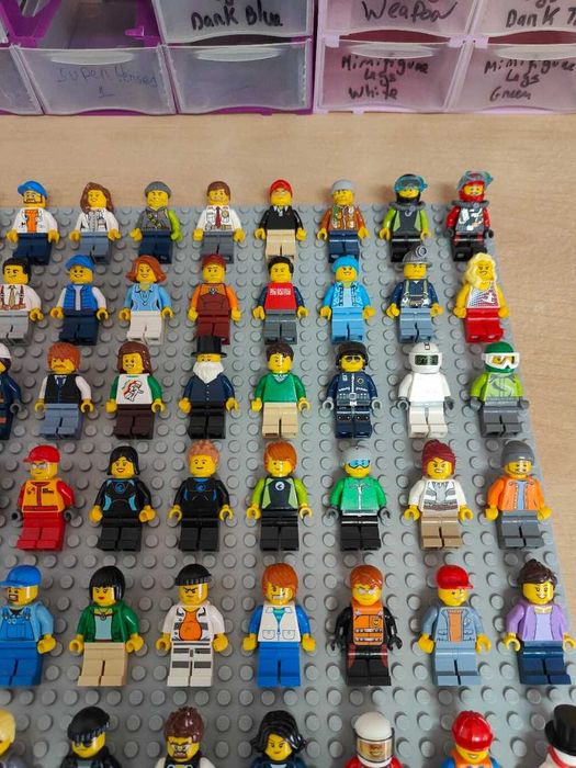 Vendo Lote Minifiguras Lego de varios temas a 1€ cada