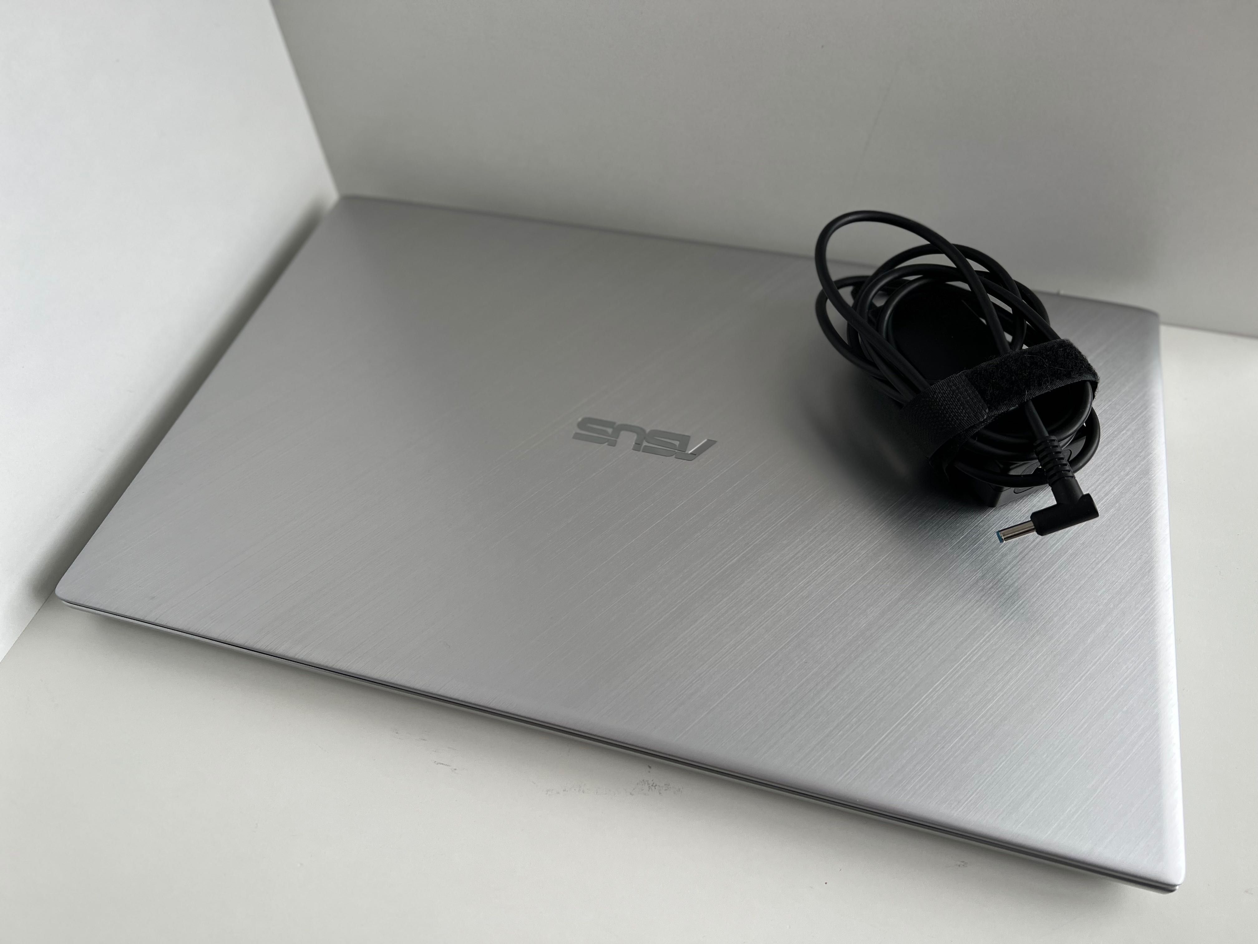 Asus VivoBook M712U Ryzen 5 5500U Radeon 16Gb 512Gb