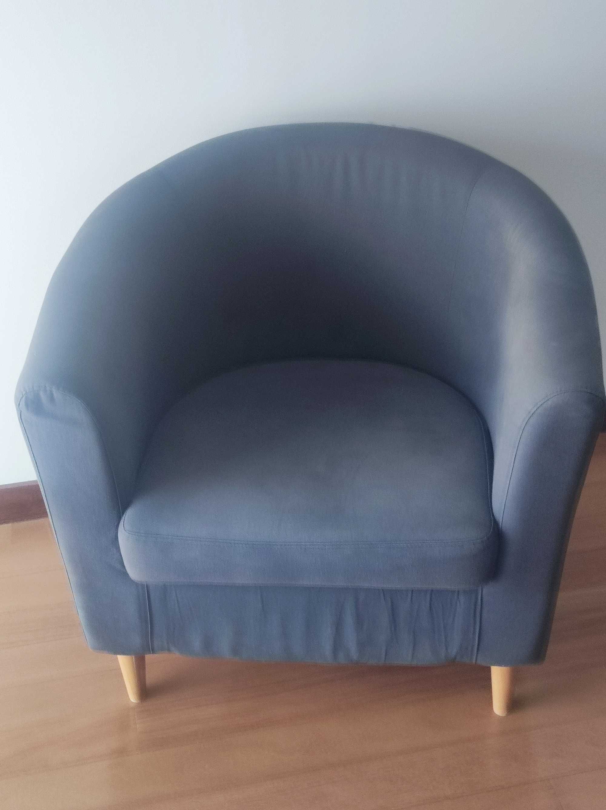 Sofá cinza ANTARTE com chaise long - como novo e cadeirão