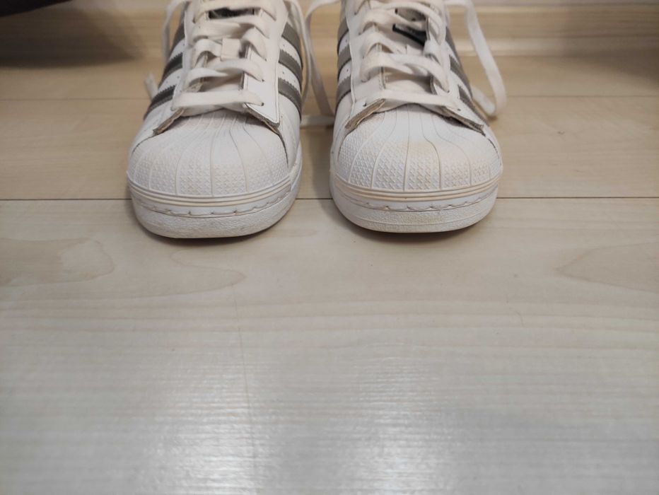 Damskie buty sportowe sneakersy Adidas Superstar 39 i 1/3 24,5 cm bdb