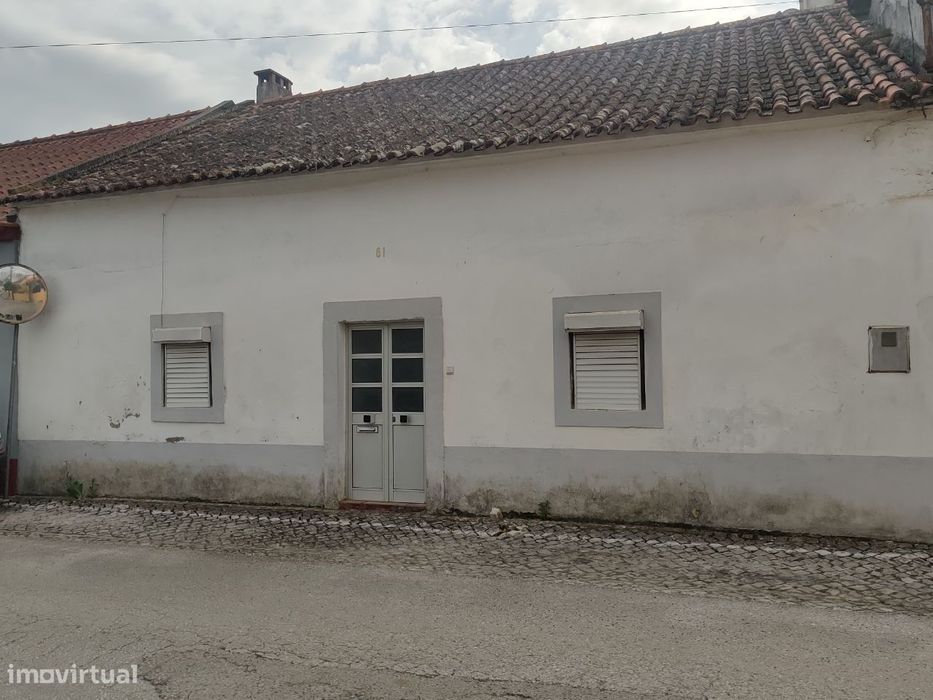 MORADIA T4 I Excelente oportunidade investimento