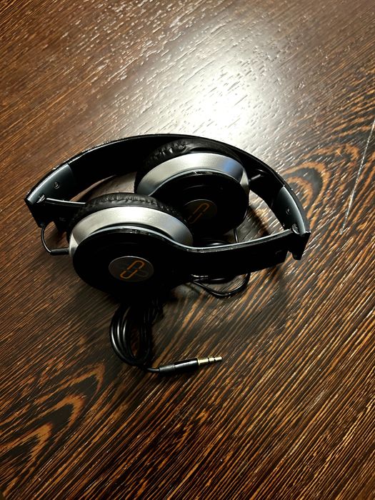 Headphones dobráveis com fio