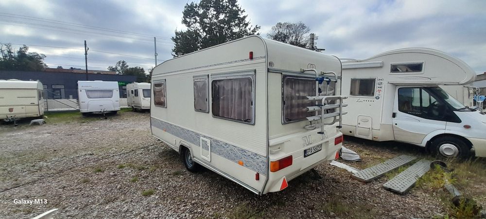 Przyczepa kempingowa Adria 450 DMC 1100 kg czteroosobowa