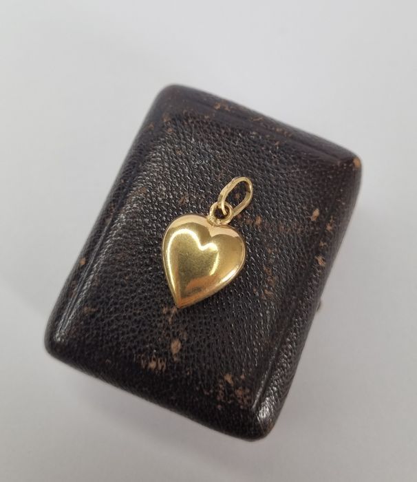Złota zawieszka serduszko złoto 750