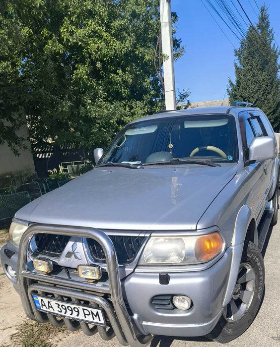 Міцубісі Паджеро свій власний продаю