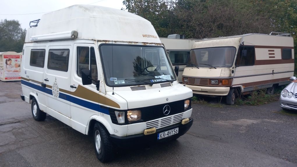 Kamper, camper Mercedes James Cook automat