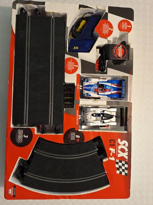 SCX Pista auto 1:32 usada