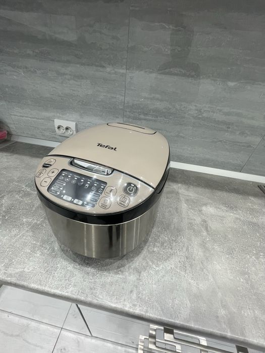 Продам мультиварку Tefal