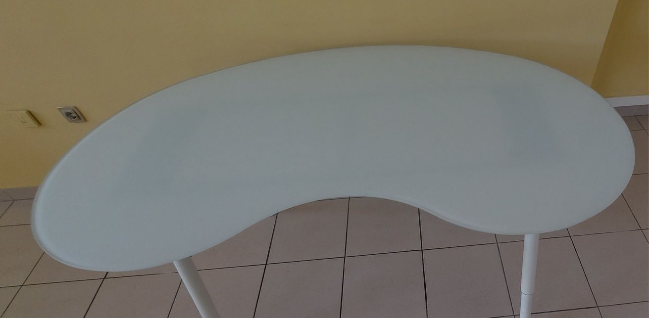 Secretaria /Mesa em vidro fosco