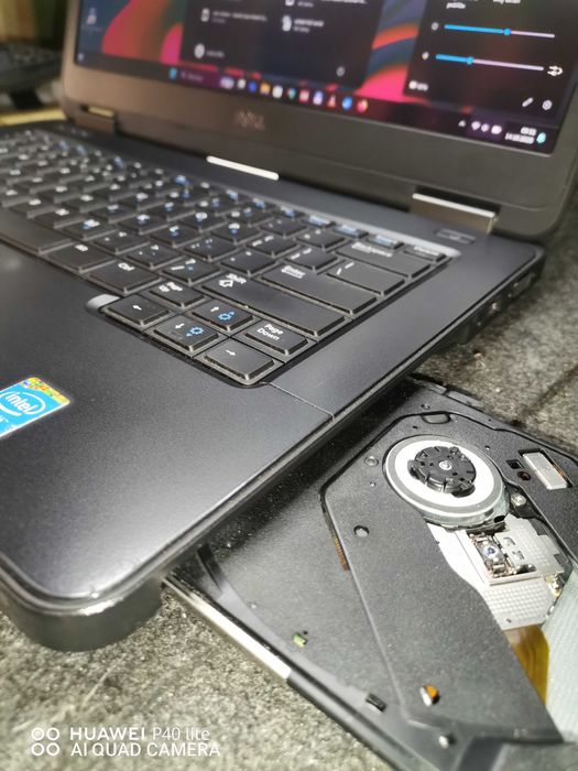 Laptop Dell do grania i pracy. I5 8/128 HDMI Win11pro bat~4h ładowarka
