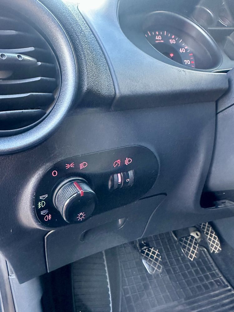 Seat Ibiza 1.4 газ/бенз