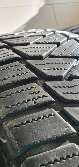 225/55/17C Bridgestone