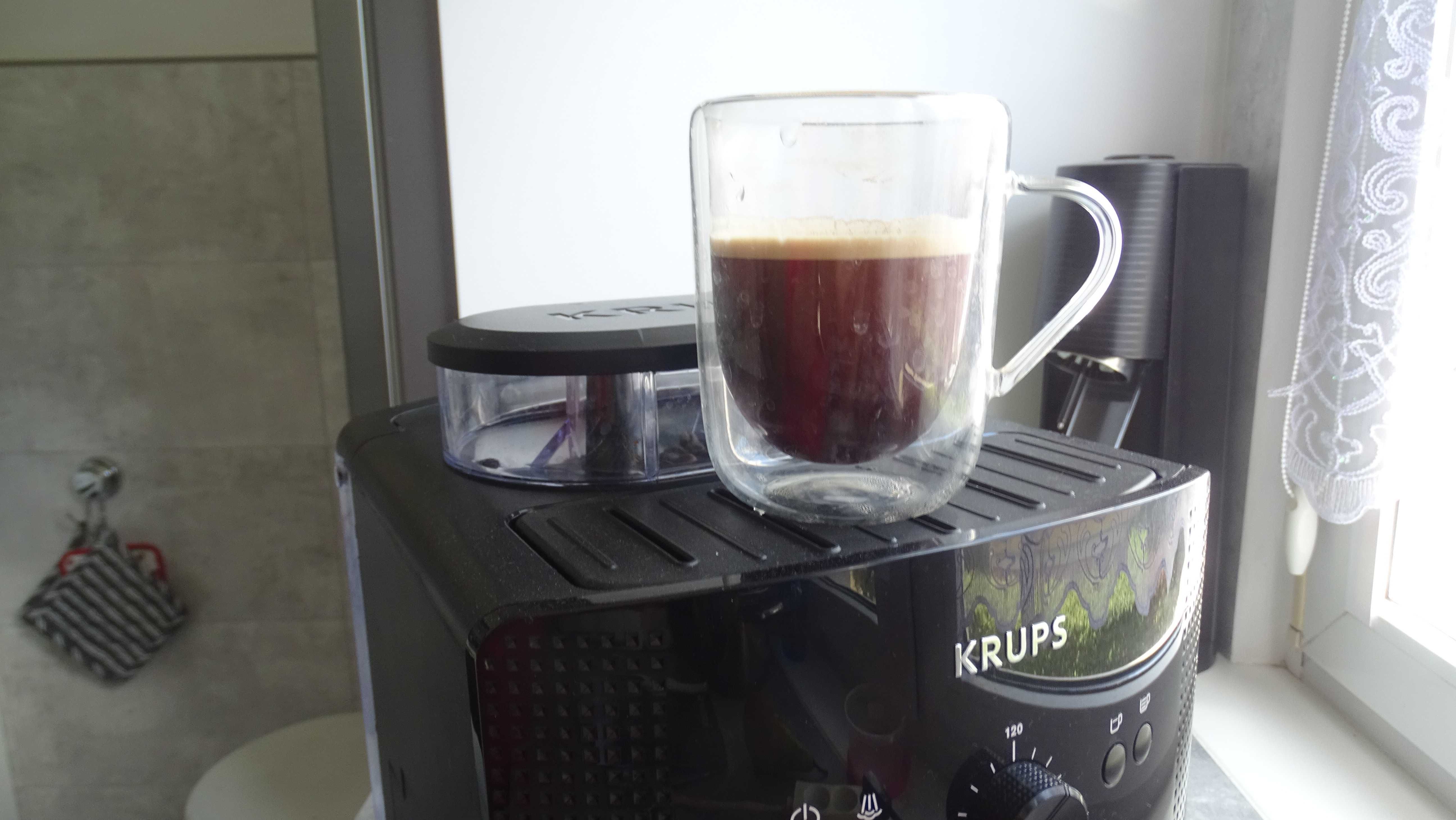 Ekspres ciśnieniowy Krups EA8108, 100% sprawny świeżo po serwisie AGD.