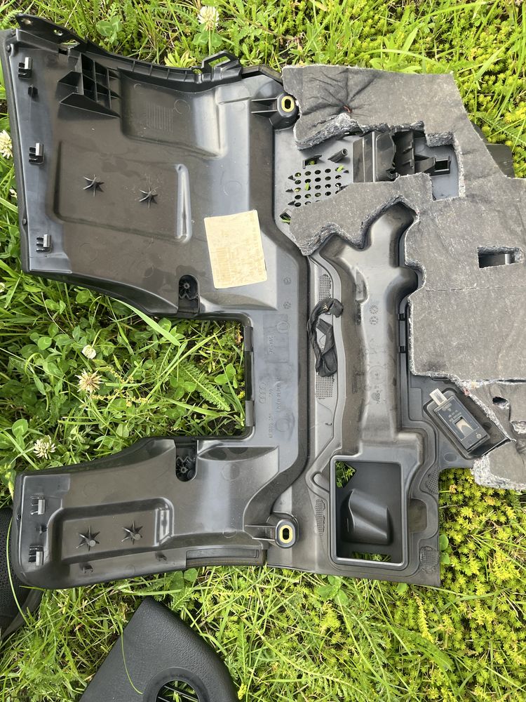 Sprzedam schowek, osłone pod kierownice Audi A6 C6
