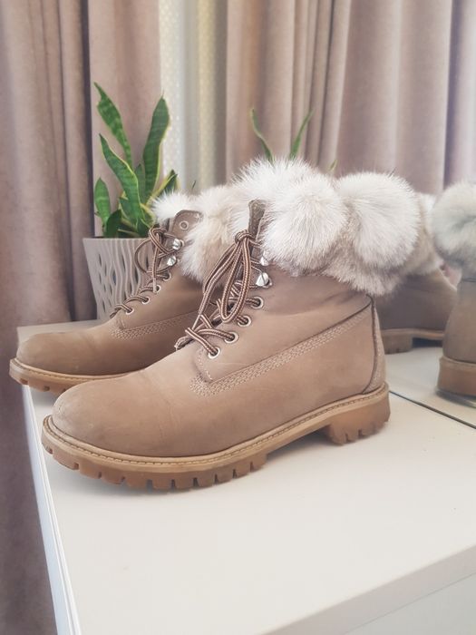 зимові черевики жіночі