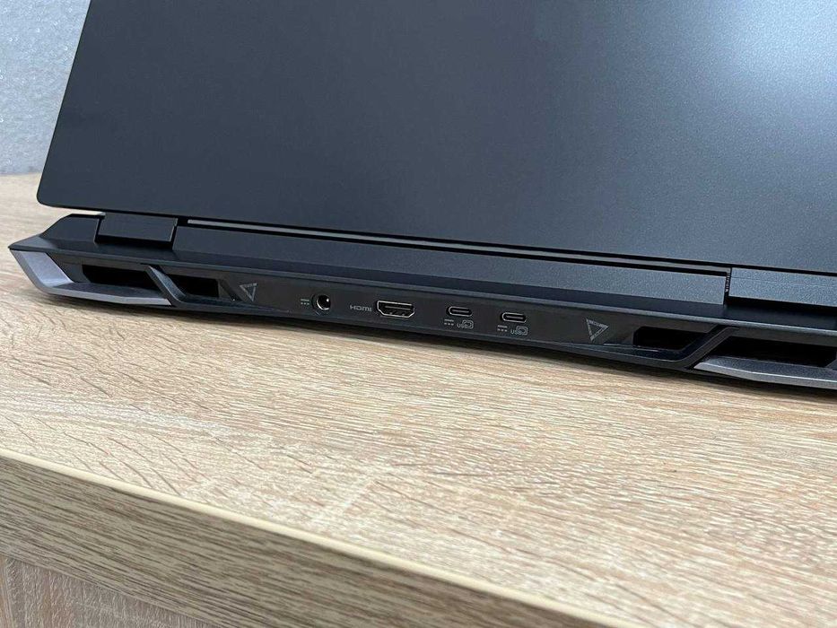 Ігровий Ноутбук Acer Nitro v16” 165Hz/R7-8845HS/RTX4050 6GB/16DDR5/512