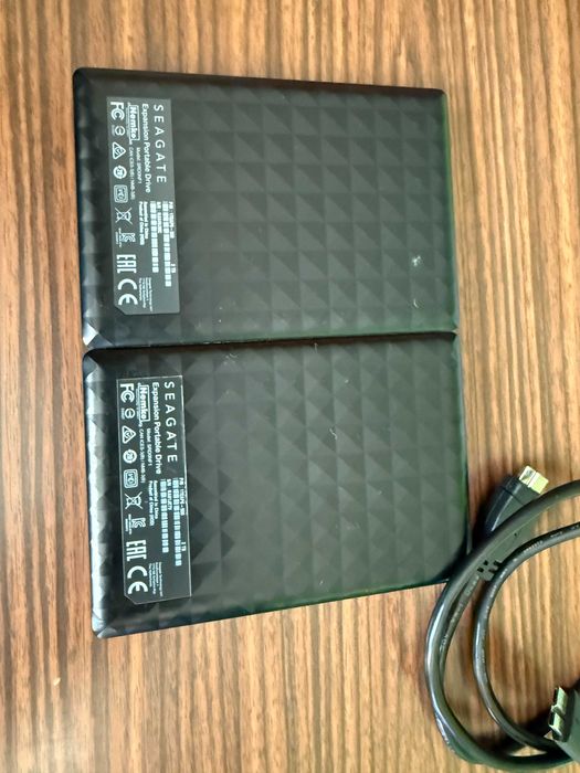 2x dysk zewnętrzny Seagate każdy po 2TB (w sumie 4TB) polecam