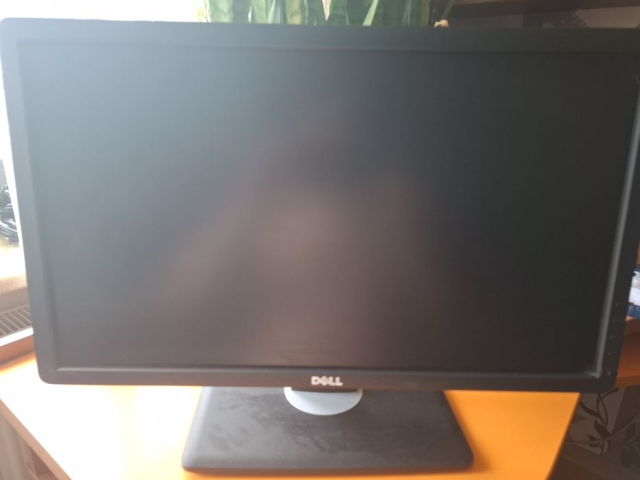 Продам монітор 22 дюйми Dell   в чудовому стані