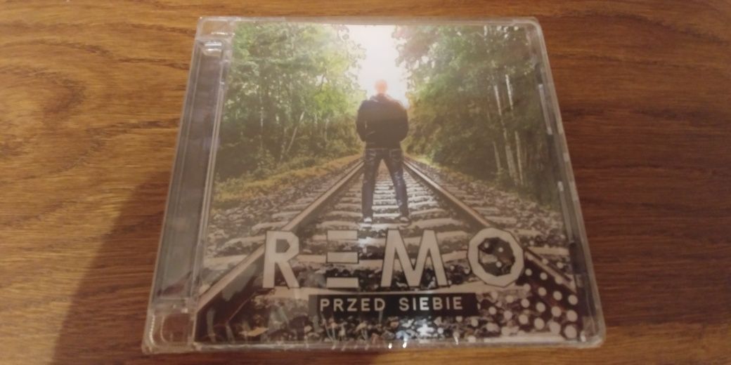 Nowa Płyta CD Remo "przed siebie"