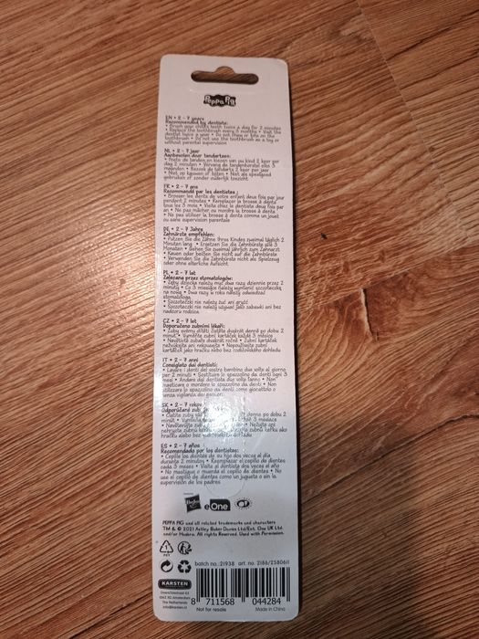 Szczoteczki i pasta do zębów dla dzieci 3-8 lat