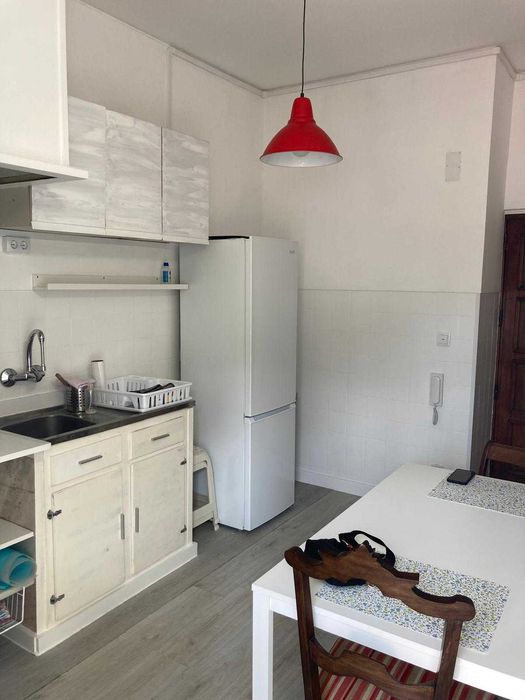 T1 mobilado com pátio privativo - Marques de Pombal / Av. da Liberdade