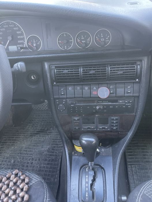 Без торга. A6. Audi a6 c4 2.8 газ. автомат