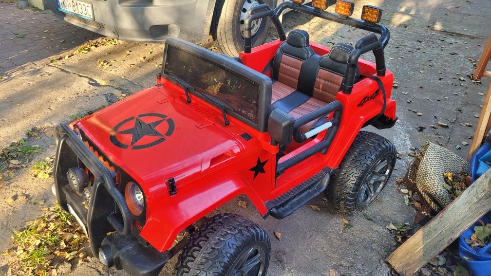 Samochodzik elektryczny jeep dziecięcy duży