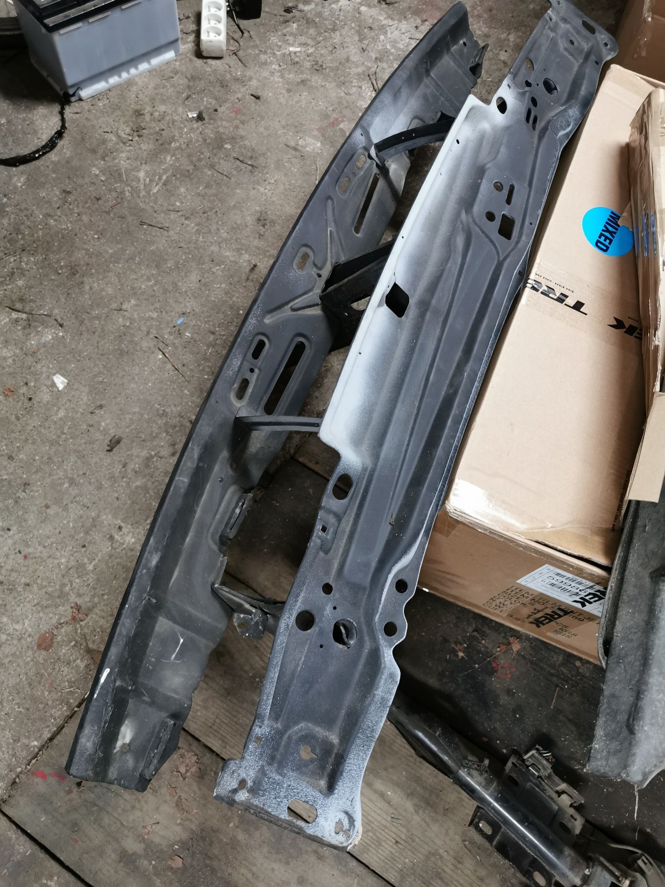 Vw Corrado pas przedni wzmocnienie czołowe G60 16V 2V NT ST stan bdb