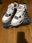 Nowe Air Jordany 4 Military-Black