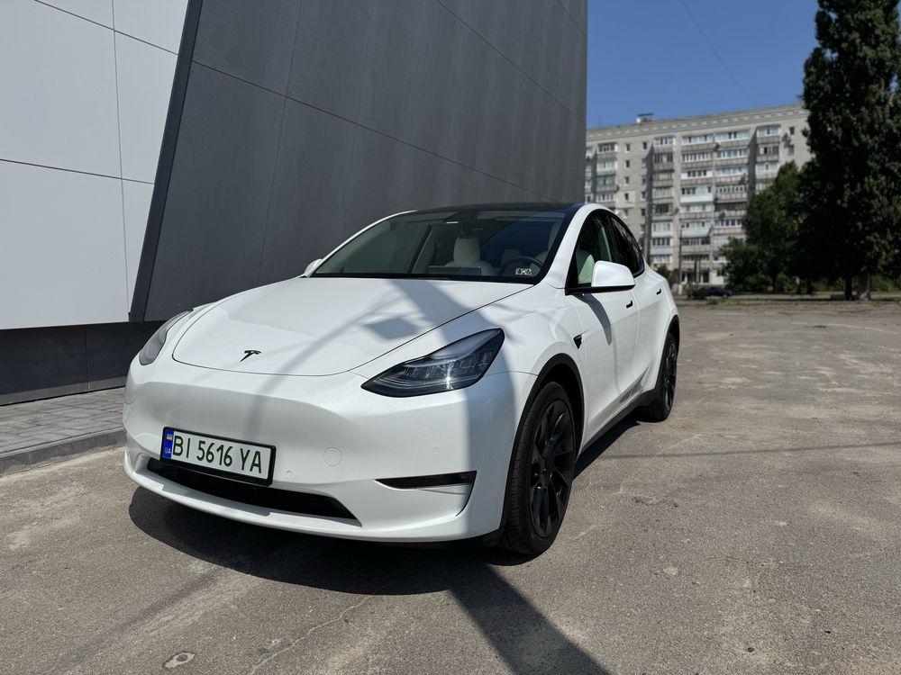 Tesla  Model  Y Longe Range 2022