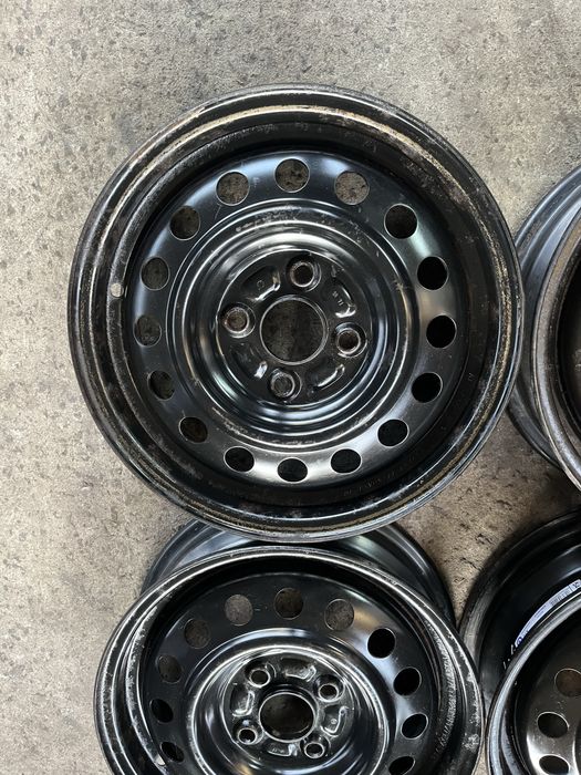 Стальні оригінальні диски Toyota ,Suzuki 4*100r14