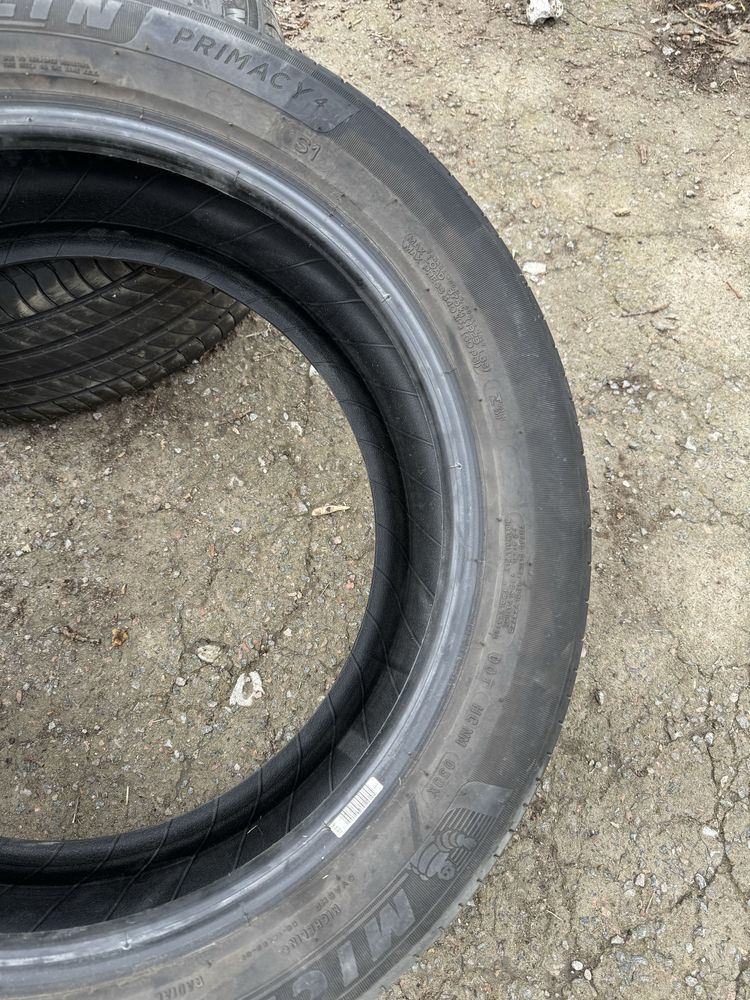 Продам резину Michelin Primacy 235/50 R19 103V