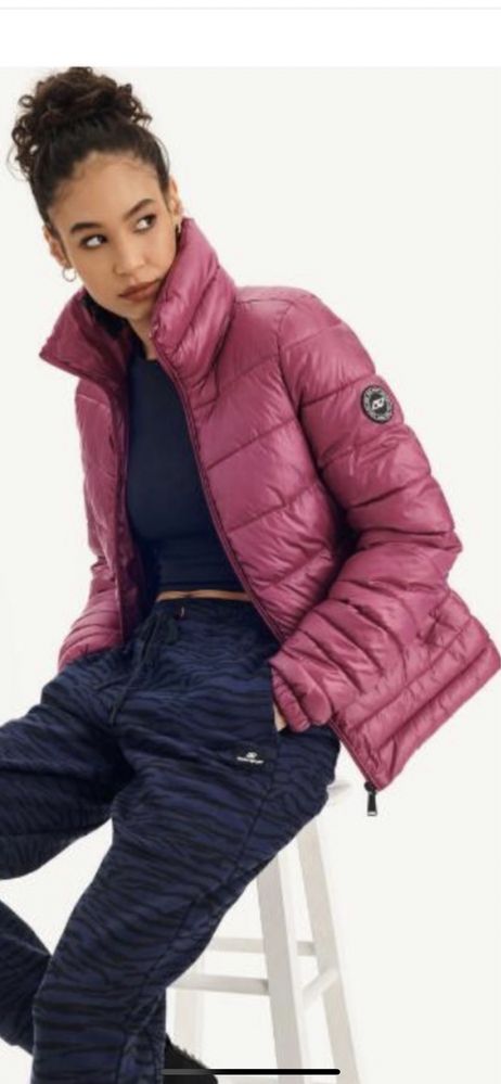 Фірмова жіноча куртка DKNY